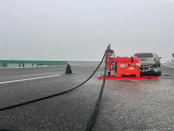 南头镇马路路基路面开裂下沉注浆加固灌浆